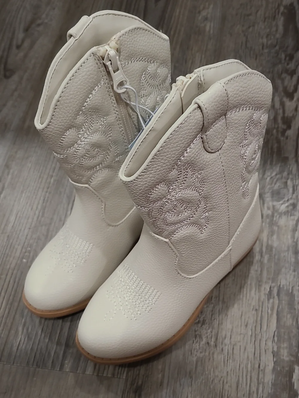 Cat & Jack Memphis Western Boots  Ivory Size 10
